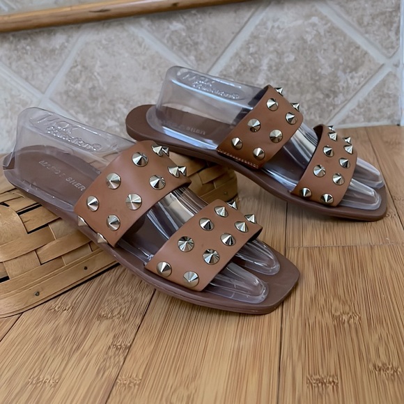 Marc Fisher Shoes - Marc Fisher Brown Bolive Studded Flat Sandal, Size 8